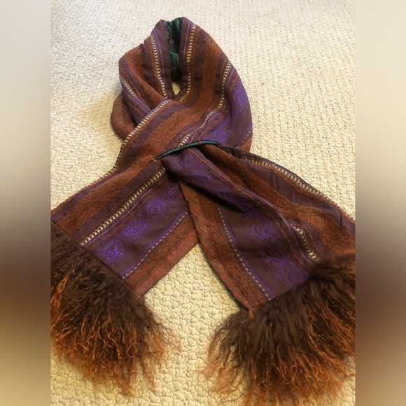 Shaw/scarf - Picture 2 of 4